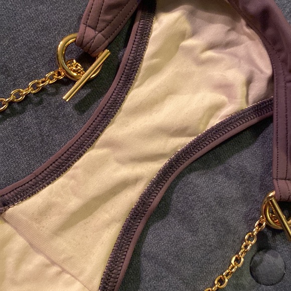 Victoria’s Secret bikini - Picture 6 of 6